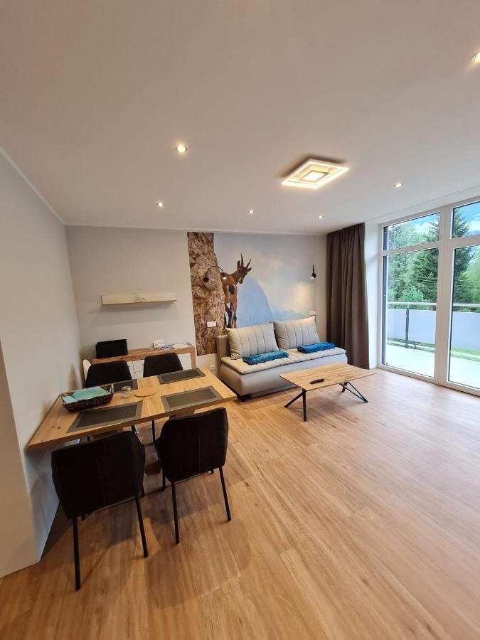 Ferienapartments Bensch - Haus Reiskofel Reisach Eksteriør billede